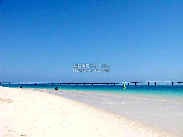 砂浜 海 橋がある景色 宮古島の写真