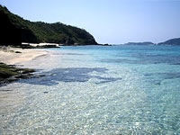 安室島の安慶名敷島側の海１