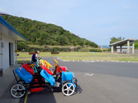 奄美大島のあやまる観光公園/海水プール/サイクル列車 - 海水プールには桟橋的な足場も有り