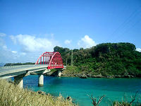 沖縄本島離島 宮城島の伊計大橋の写真