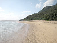 西表島の南風見田の浜 - のんびり散策するにはいいビーチです