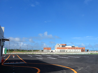 石垣島の旧石垣空港/沖縄県立八重山病院
