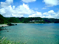 加計呂麻島の秋徳海岸奥の海 - 水は加計呂麻の中でもかなりキレイ