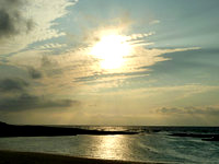 喜界島のスギラビーチからの朝日と夕日 - 西側のビーチなので夕日はもちろん！