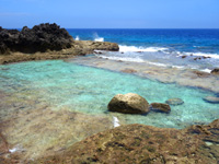 北大東島の沖縄海/沖縄最東端之碑/真黒岬 - 北大東島で唯一泳げる場所です