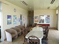 久米島の泊フィッシャリーナ - 施設には有料シャワーや更衣室もあり