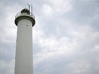久米島の久米島の灯台 - なかなかこの灯台は気づかないかな？