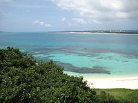 来間島のガジュマル展望台 - 与那覇前浜まで見渡せます