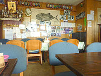 南大東島のお食事処のみどころ 光/光食堂 - 店内は素朴な食堂