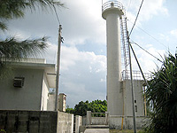 沖縄本島離島 水納島の水納島灯台の写真