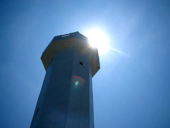 宮古島の平安名崎灯台（東平安名崎）