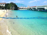 沖縄本島 那覇の波之上ビーチ/波の上ビーチの写真