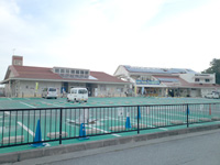 沖縄本島 南部の南城市地域物産館/体験滞在交流センターがんじゅう駅/幸せの架け橋の写真