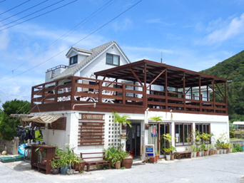 渡嘉敷島の海の家GAKIYA/ガキヤマリンベース/我喜屋商店：マリンビレッジ隣にできたお店