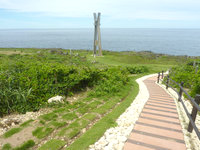 徳之島の戦艦大和慰霊塔/慰霊碑 - 遊歩道も最近キレイになりました