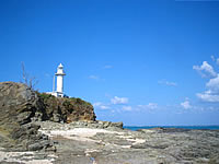 与論島の赤崎灯台