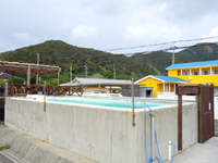 奄美大島のゼログラヴィティ・清水ヴィラ - プールというか巨大なお風呂の印象