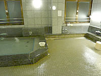 奄美大島の奄美ポートタワーホテル(旧トロピカルステーションホテル) - 大浴場はかなり快適