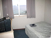 沖永良部島のおきえらぶフローラルホテル - シングルルームはビジネスホテルレベル