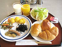 沖永良部島のおきえらぶフローラルホテル - 朝食はバイキングで味や種類は普通