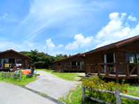 座間味島の阿真ビーチ キャンプ場/座間味村青少年旅行村 - コテージはとても綺麗です